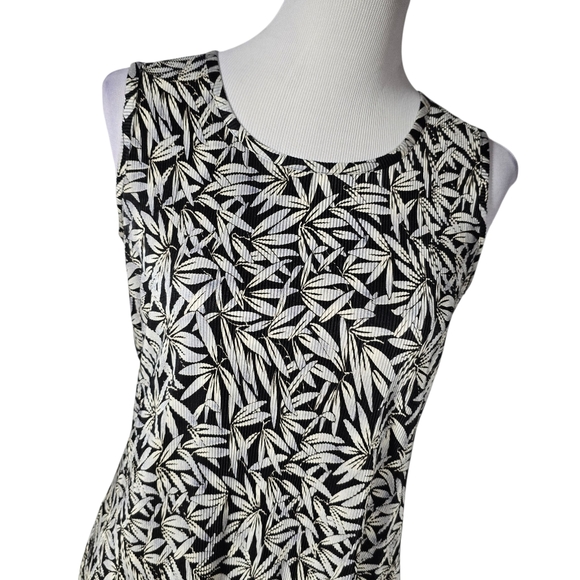 Notations Petite Medium PM Black Cream Leaf Pattern Sleeveless Dress - Picture 2 of 6